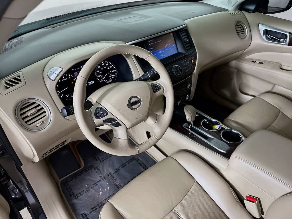 Thumbnail: 2015 Nissan Pathfinder - 2
