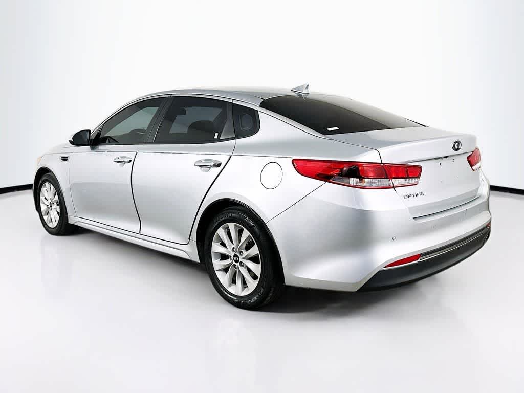 Thumbnail: 2018 Kia Optima - 4