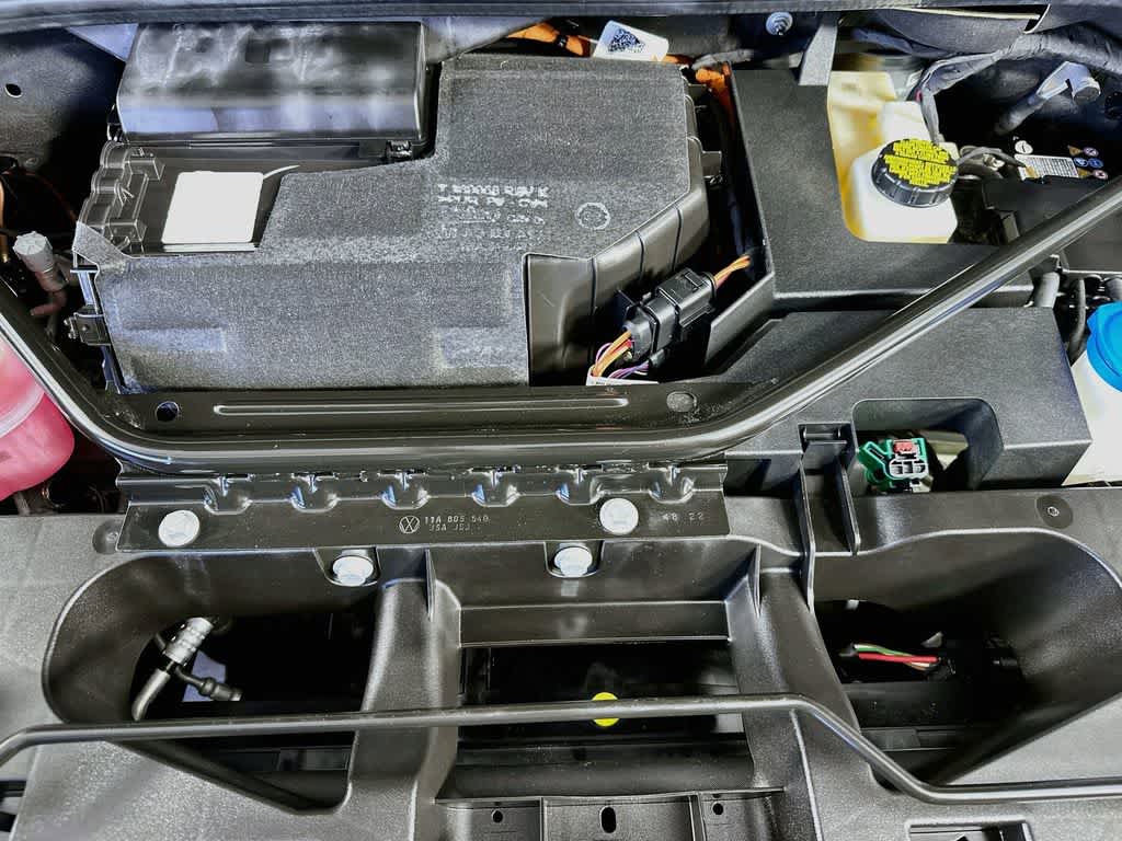 Thumbnail: 2023 Volkswagen ID.4 - 9