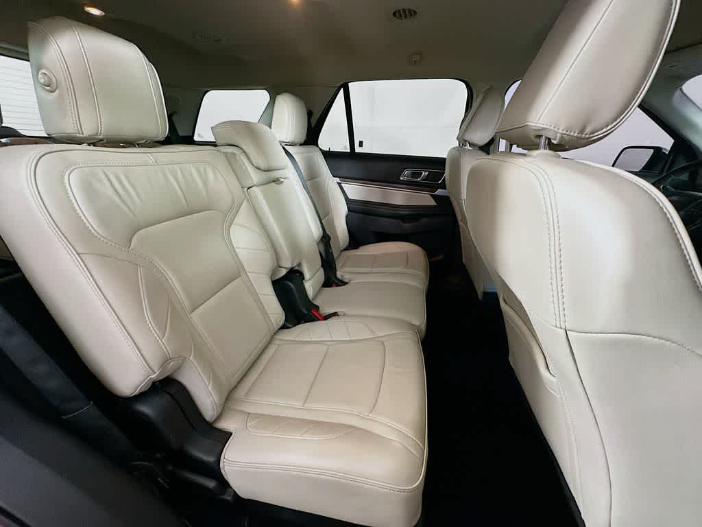 Thumbnail: 2019 Ford Explorer - 33
