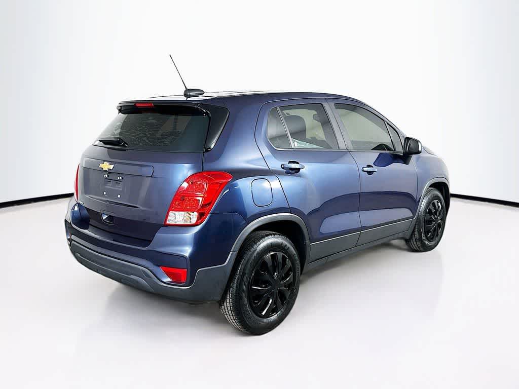 Thumbnail: 2018 Chevrolet Trax - 24