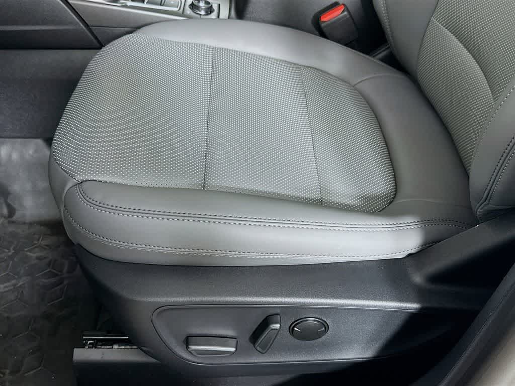 Thumbnail: 2025 Ford Bronco Sport - 31