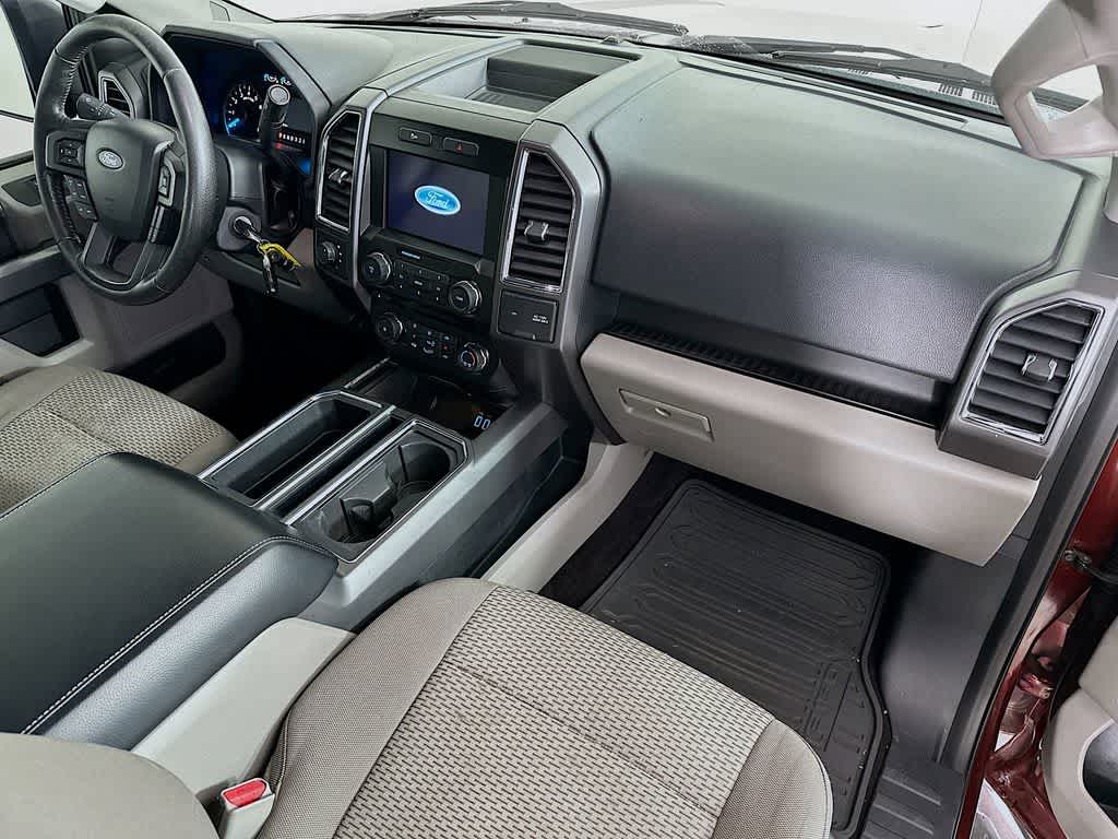 Thumbnail: 2016 Ford F-150 - 33