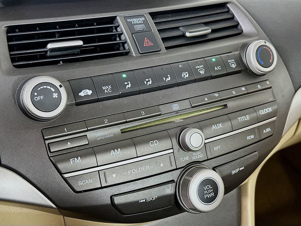 Thumbnail: 2011 Honda Accord - 17