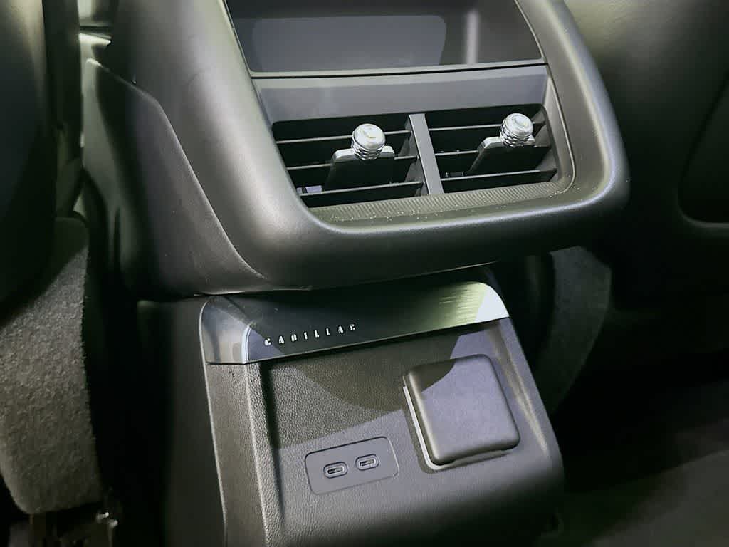 Thumbnail: 2024 Cadillac Lyriq - 13