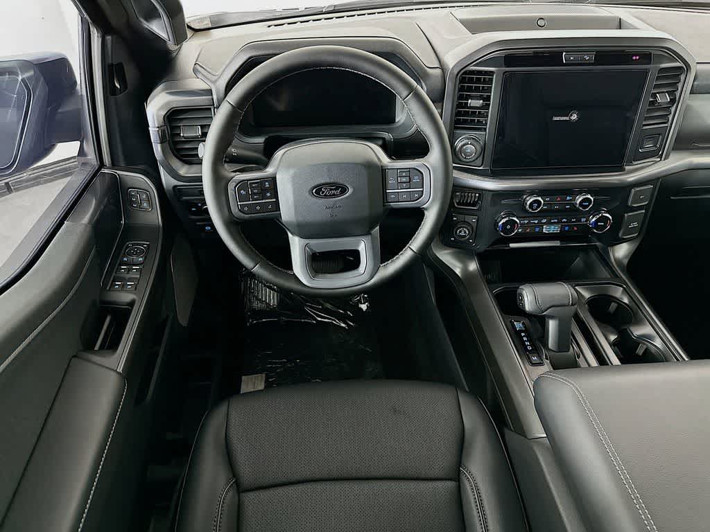 2025 Ford F-150 Lariat 10