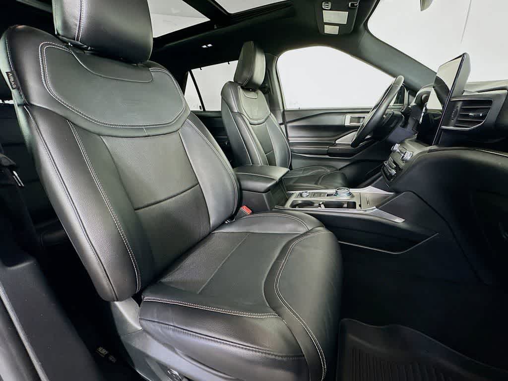 Thumbnail: 2020 Ford Explorer - 15