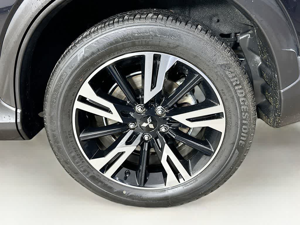 Thumbnail: 2024 Mitsubishi Eclipse Cross - 8