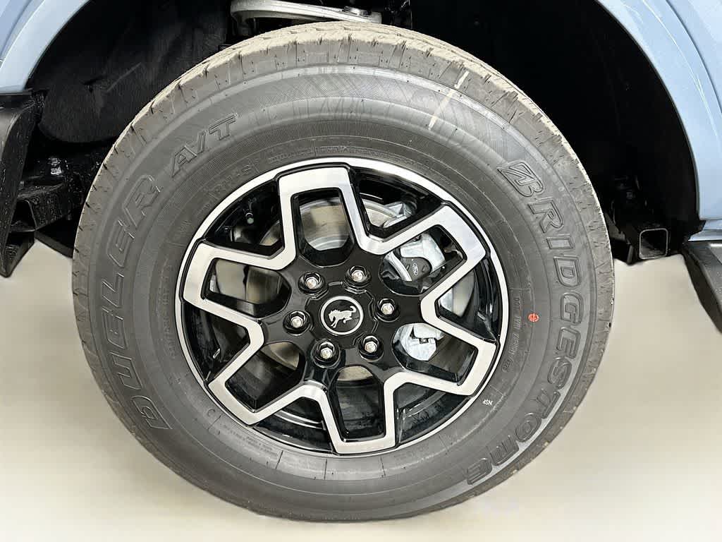 Thumbnail: 2025 Ford Bronco - 8