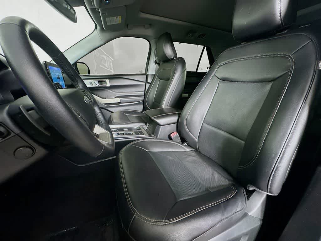 Thumbnail: 2021 Ford Explorer - 12