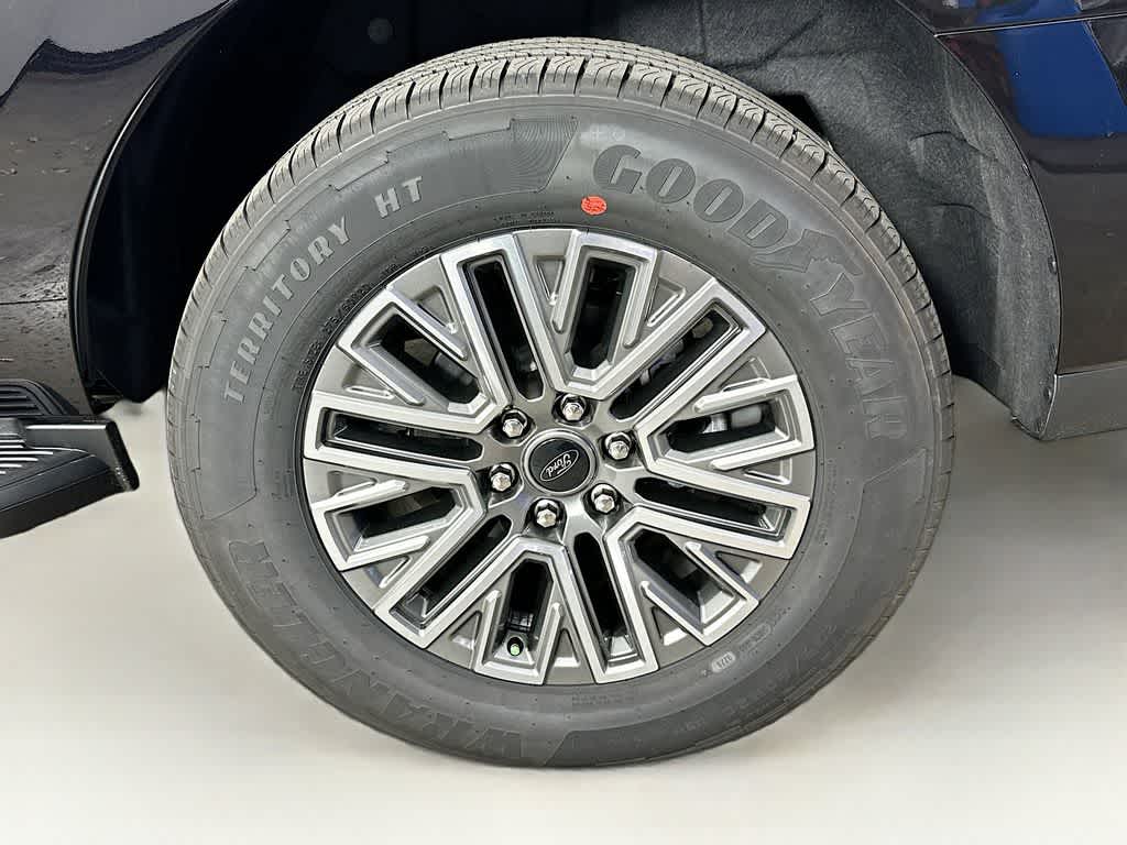 Thumbnail: 2026 Ford Expedition - 8