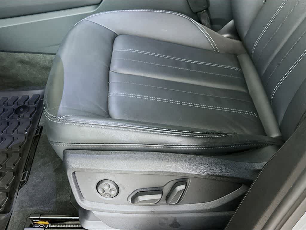 Thumbnail: 2023 Audi Q5 - 32