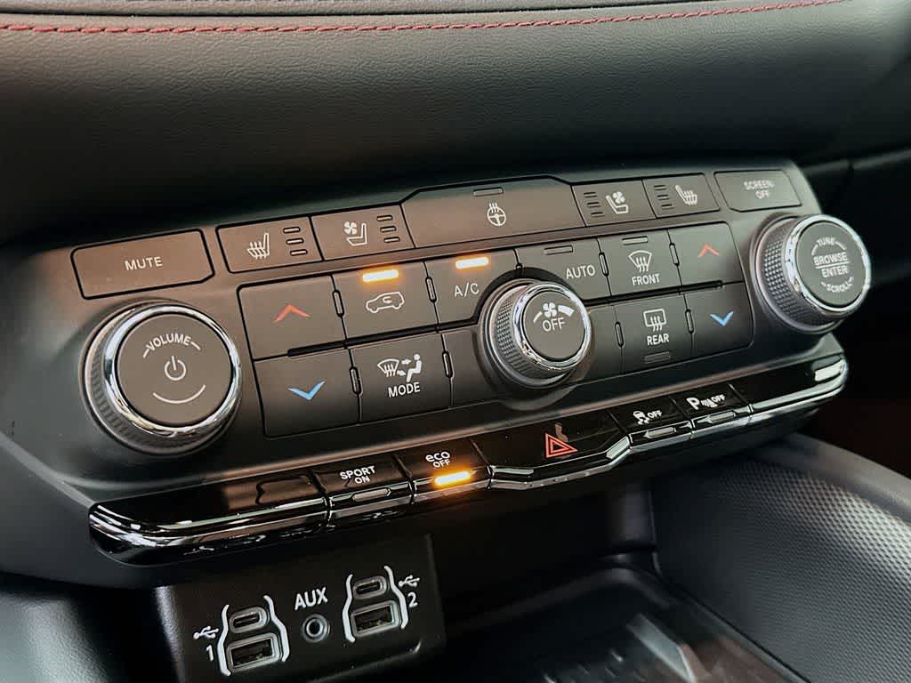 Thumbnail: 2025 Dodge Durango - 18