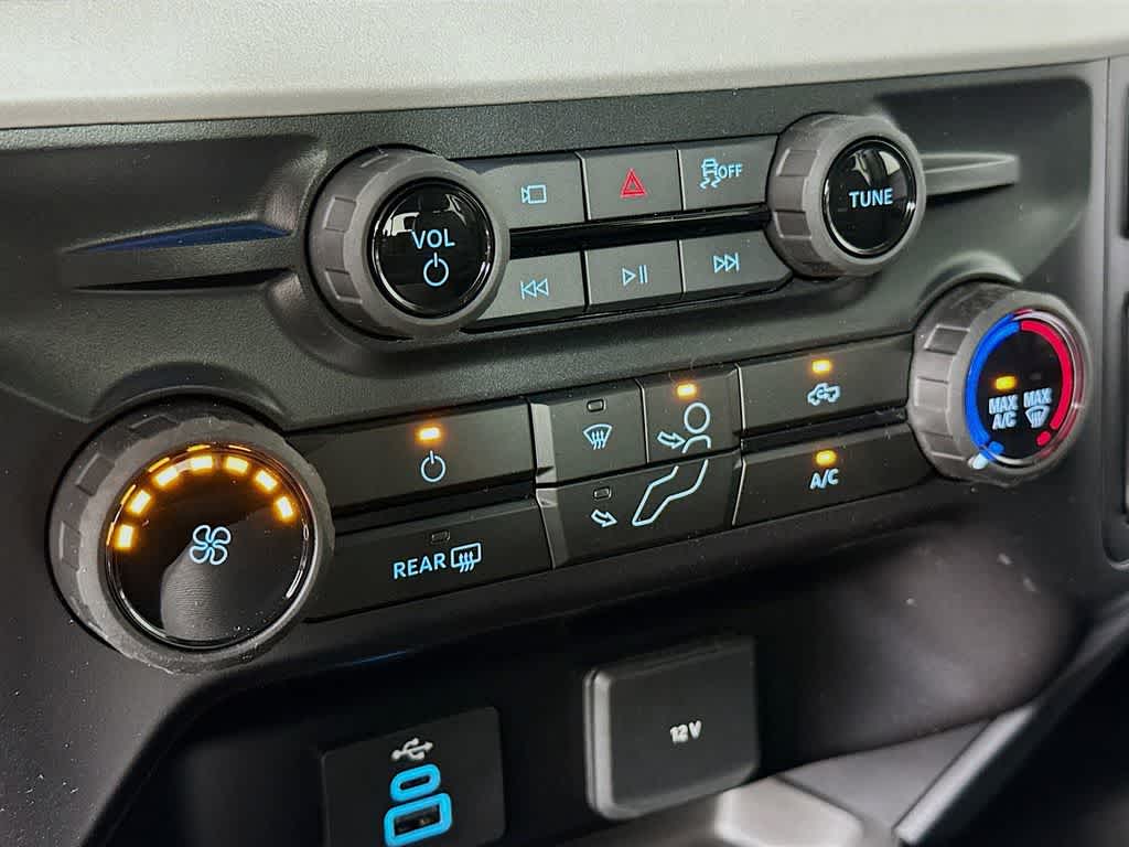 Thumbnail: 2025 Ford F-250 - 16