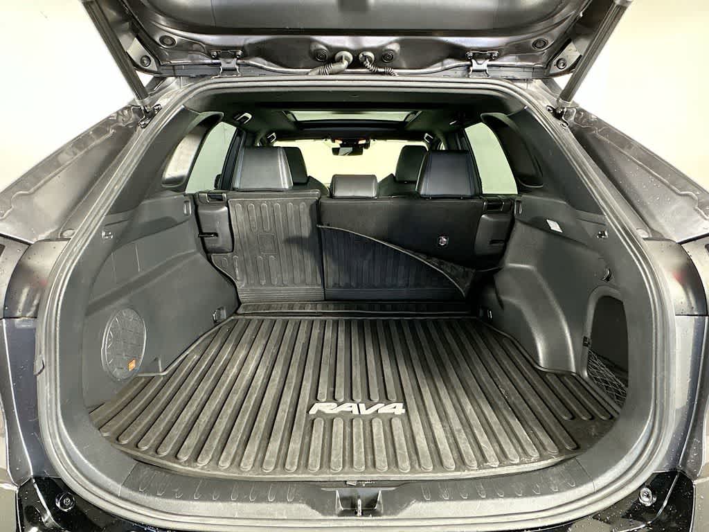 Thumbnail: 2020 Toyota RAV4 - 21