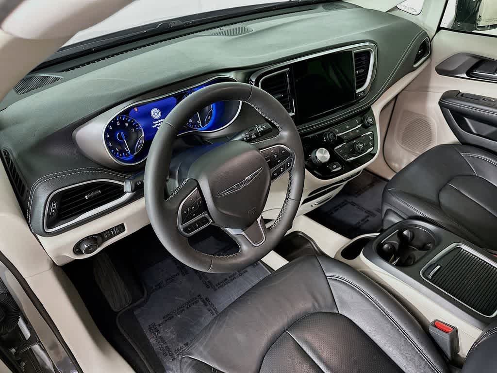 Thumbnail: 2022 Chrysler Pacifica - 2