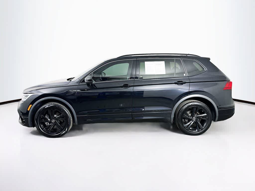 Thumbnail: 2023 Volkswagen Tiguan - 3