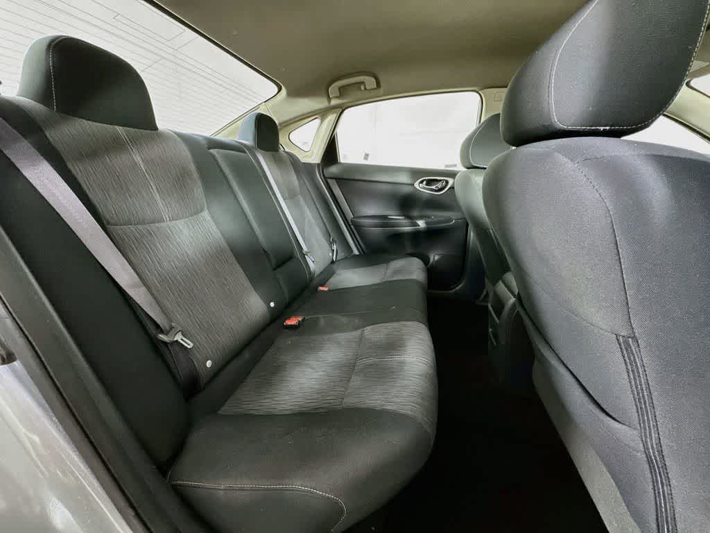 Thumbnail: 2014 Nissan Sentra - 29