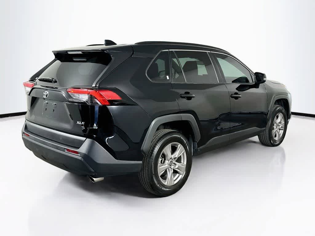 Thumbnail: 2022 Toyota RAV4 - 25