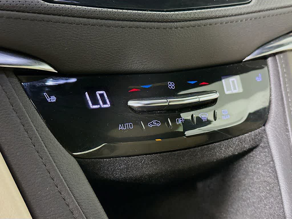 Thumbnail: 2019 Cadillac XT5 - 18