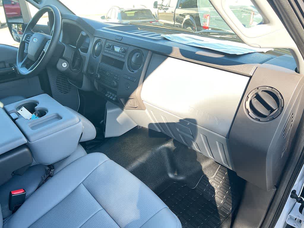 2024 Ford F-650  28