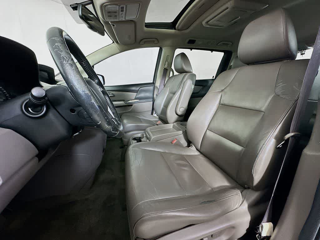 Thumbnail: 2013 Honda Odyssey - 12