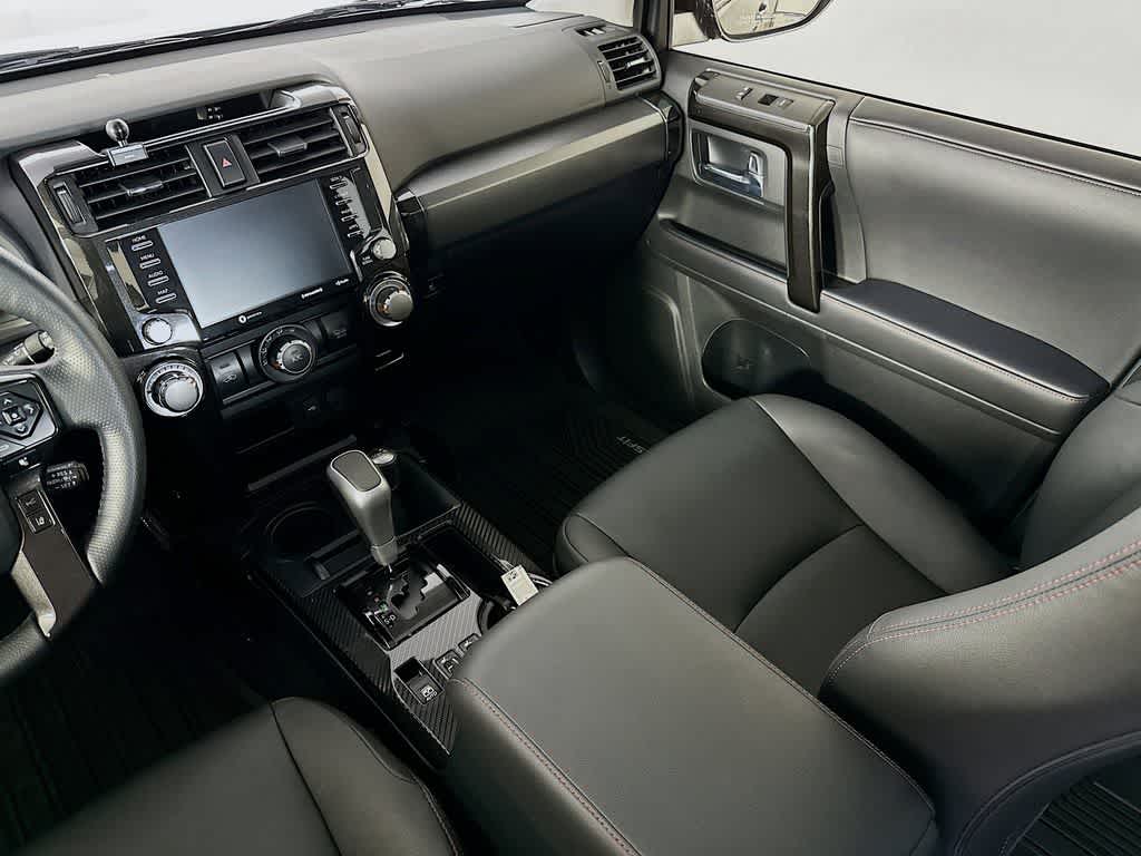2024 Toyota 4Runner TRD Off Road 10