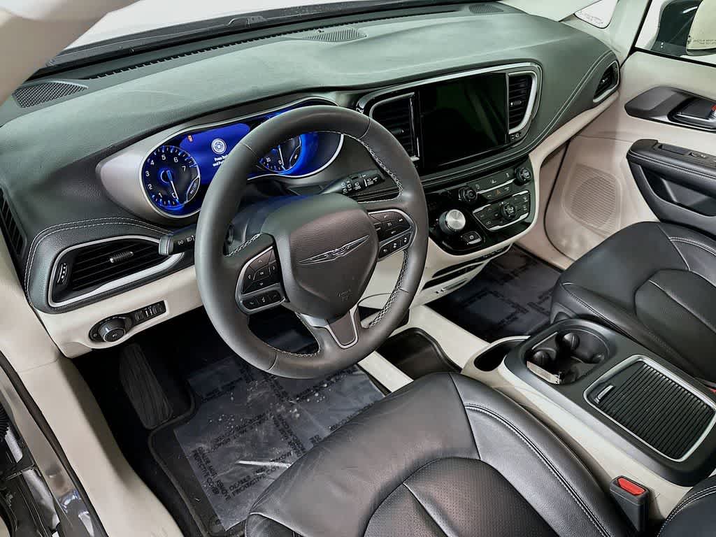 Thumbnail: 2022 Chrysler Pacifica - 2