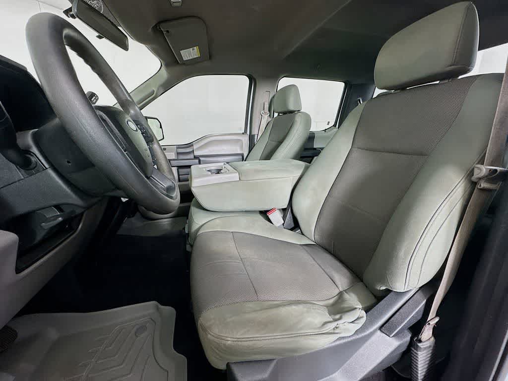 Thumbnail: 2016 Ford F-150 - 12