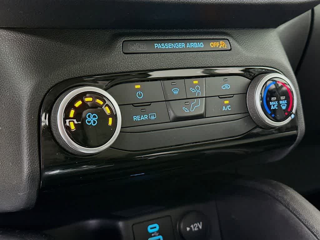 Thumbnail: 2022 Ford Escape - 16