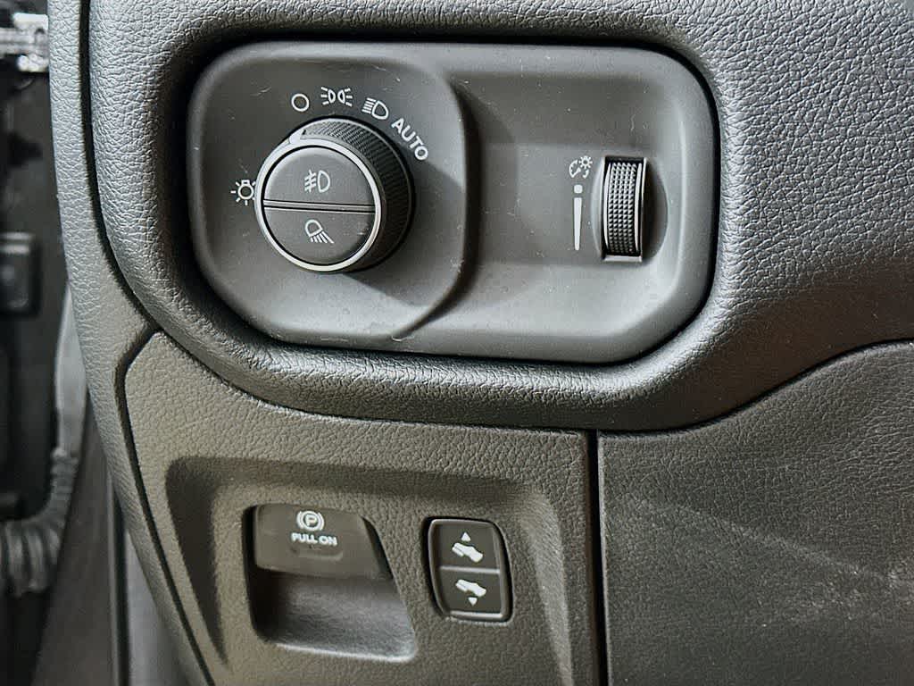 Thumbnail: 2022 RAM 1500 - 26