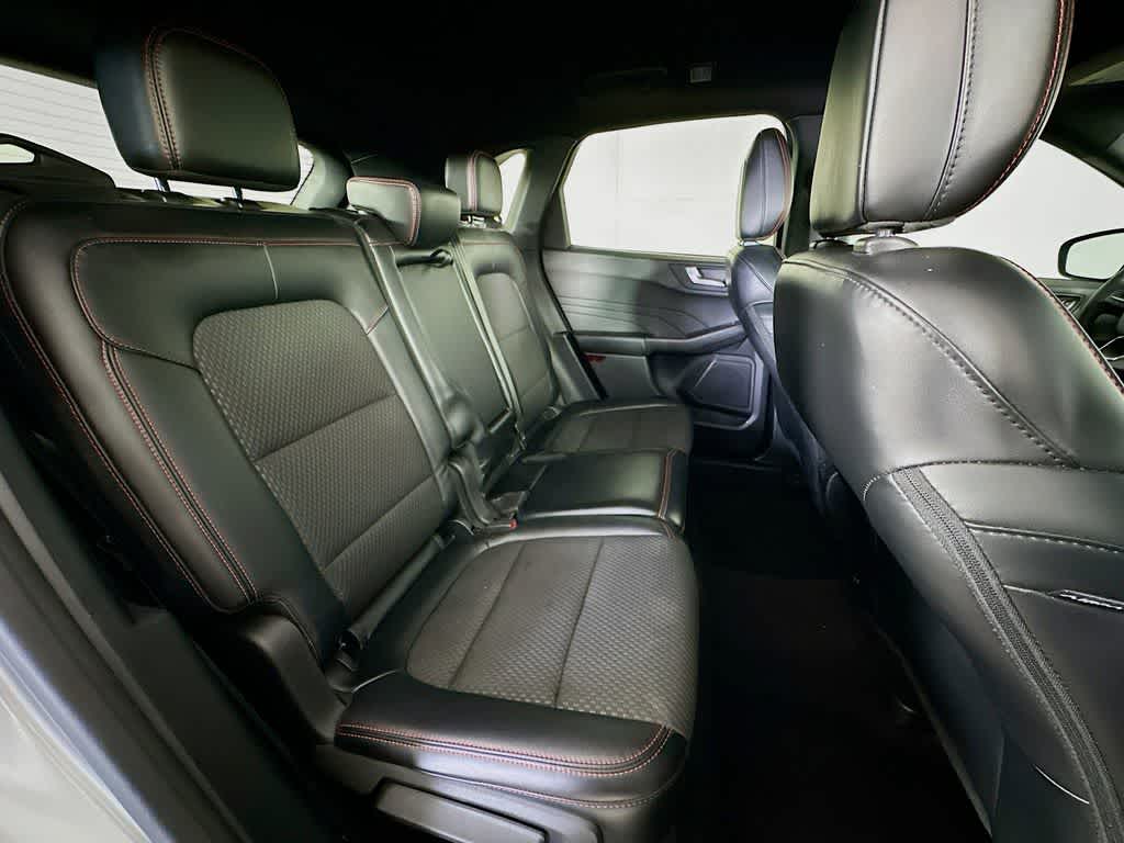 Thumbnail: 2023 Ford Escape - 31