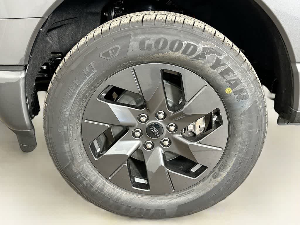 Thumbnail: 2025 Ford F-150 - 8