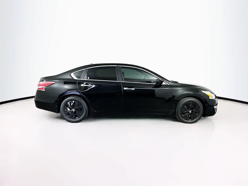 Thumbnail: 2015 Nissan Altima - 25