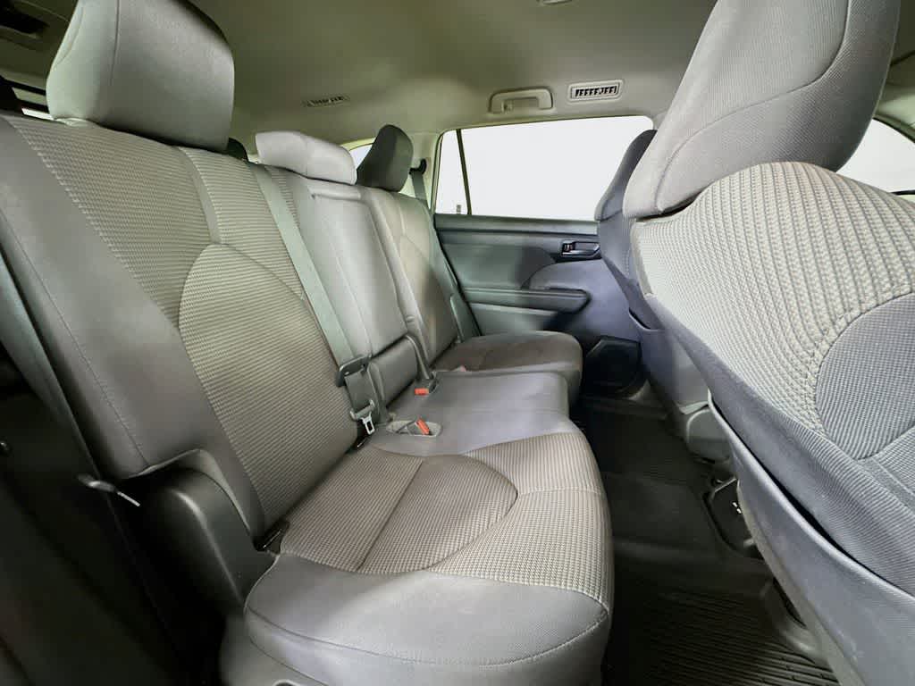 Thumbnail: 2020 Toyota Highlander - 30