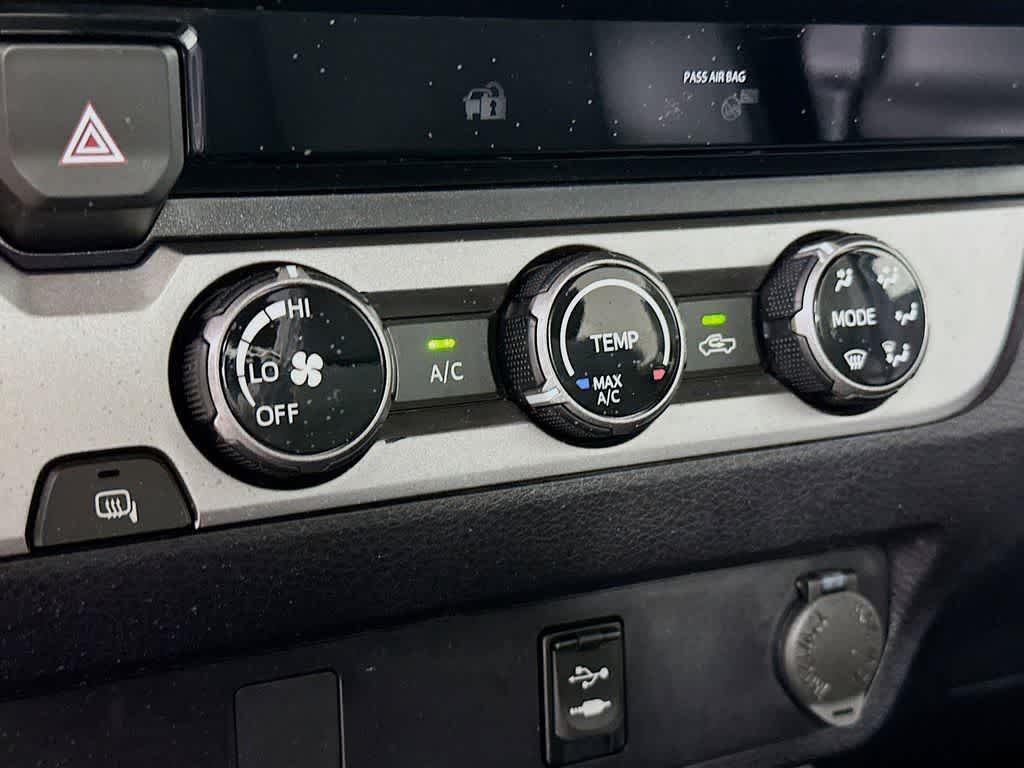 Thumbnail: 2018 Toyota Tacoma - 16