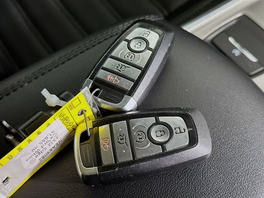 Thumbnail: 2022 Ford Edge - 21