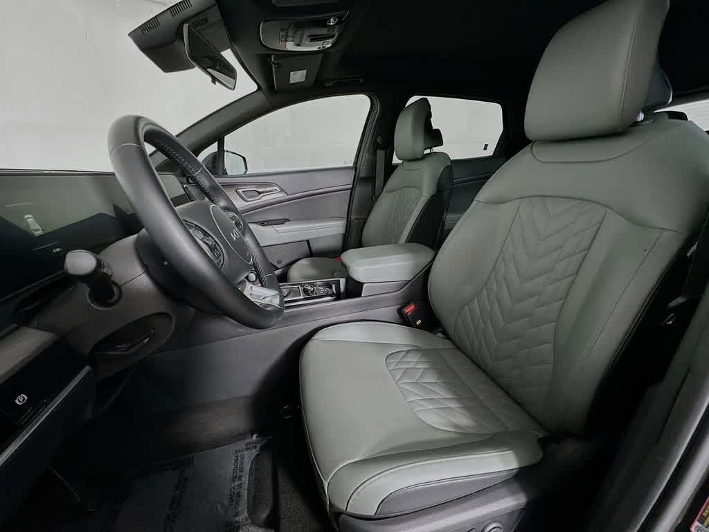 Thumbnail: 2023 Kia Sportage - 12
