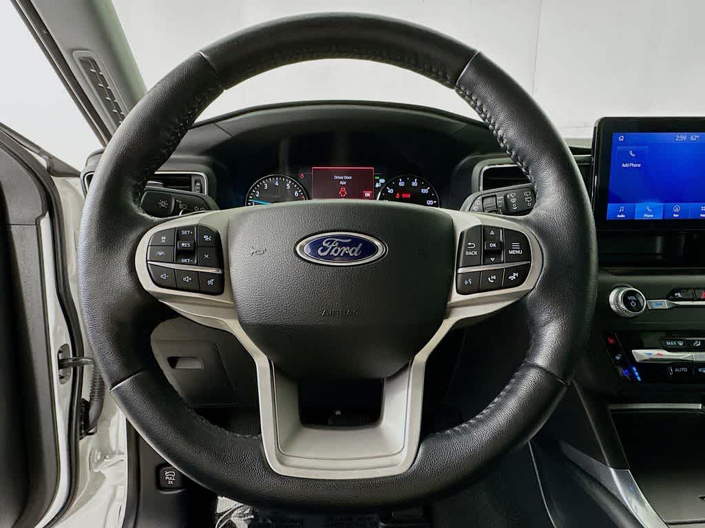 Thumbnail: 2020 Ford Explorer - 16