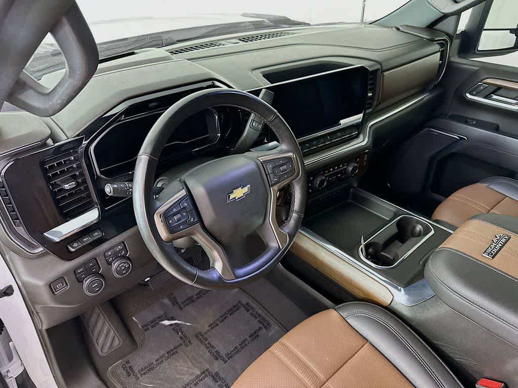 Thumbnail: 2024 Chevrolet Silverado 3500 - 2