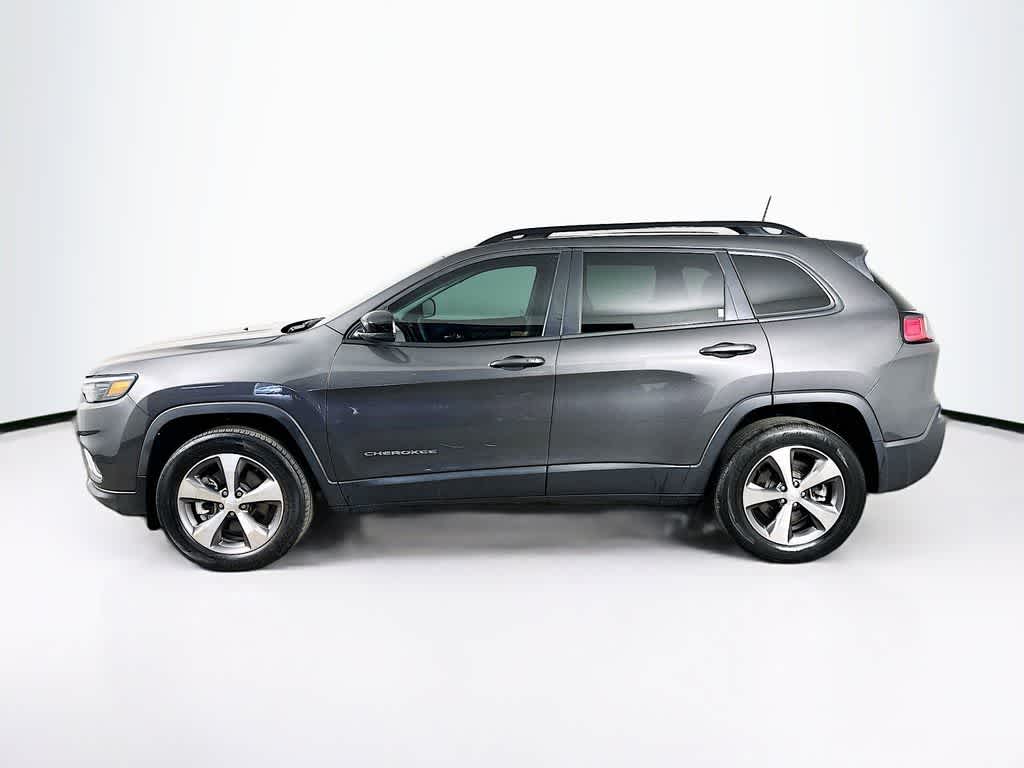 Thumbnail: 2022 Jeep Cherokee - 3