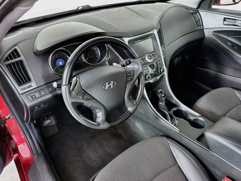 Thumbnail: 2011 Hyundai Sonata - 2