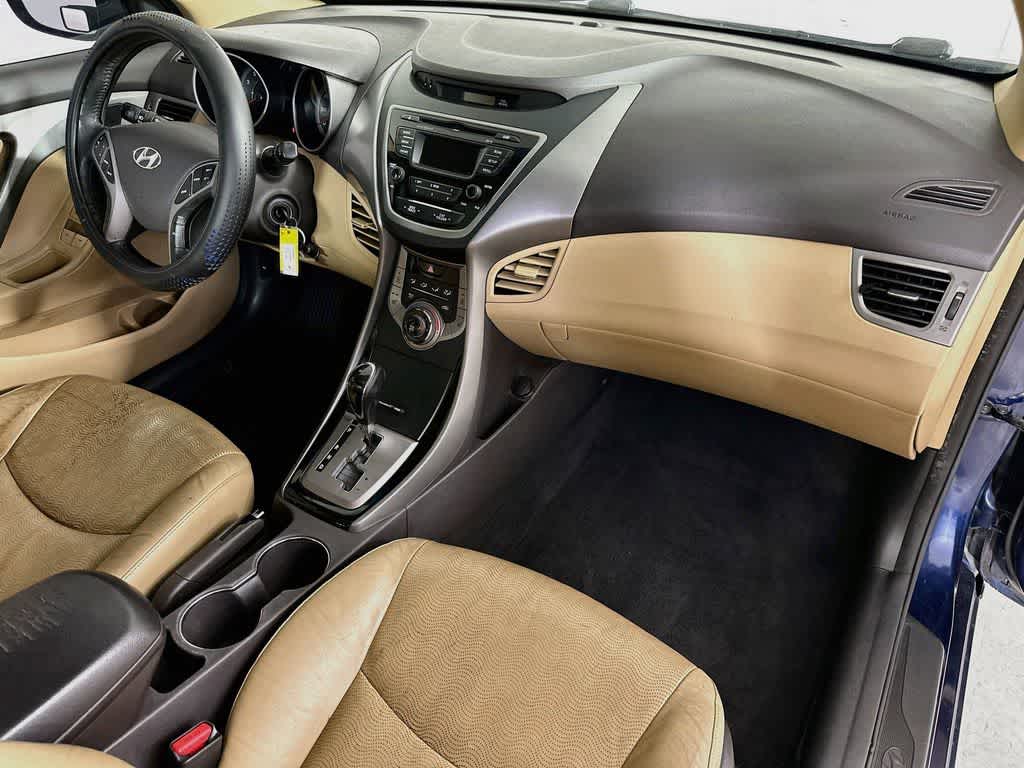 Thumbnail: 2013 Hyundai Elantra - 31