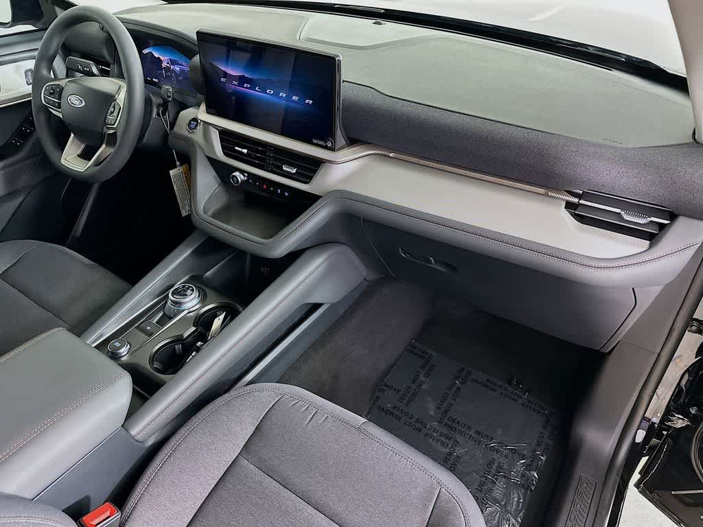 Thumbnail: 2026 Ford Explorer - 31