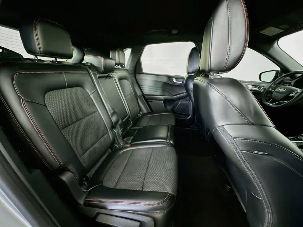 Thumbnail: 2023 Ford Escape - 31