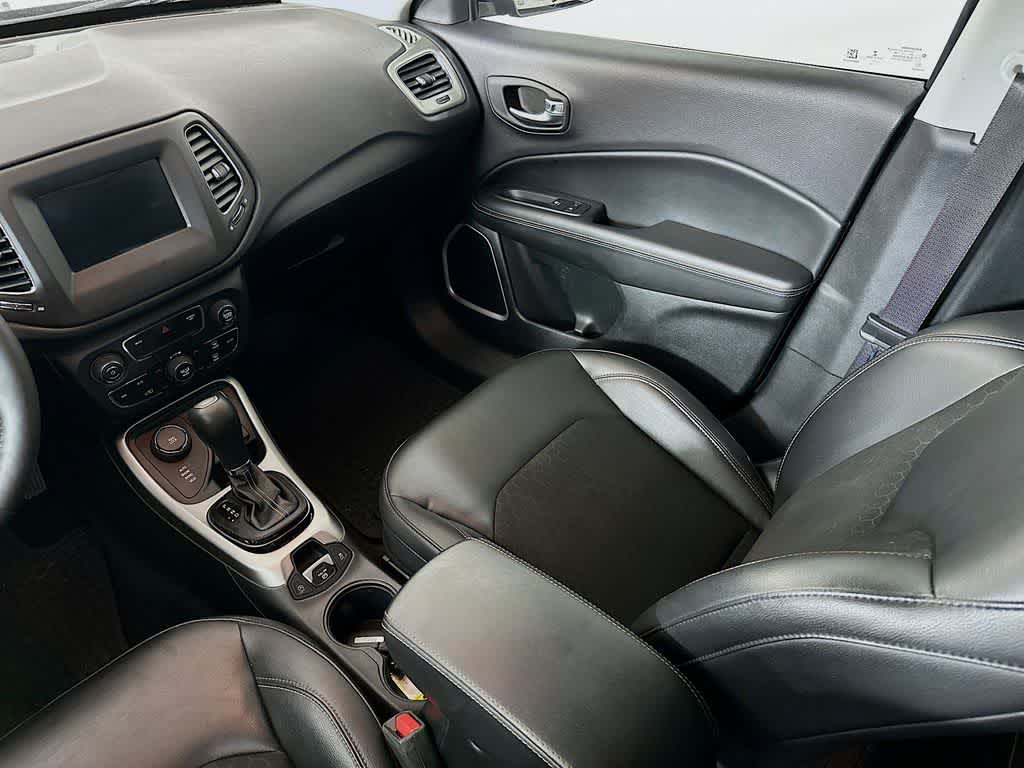 Thumbnail: 2018 Jeep Compass - 11