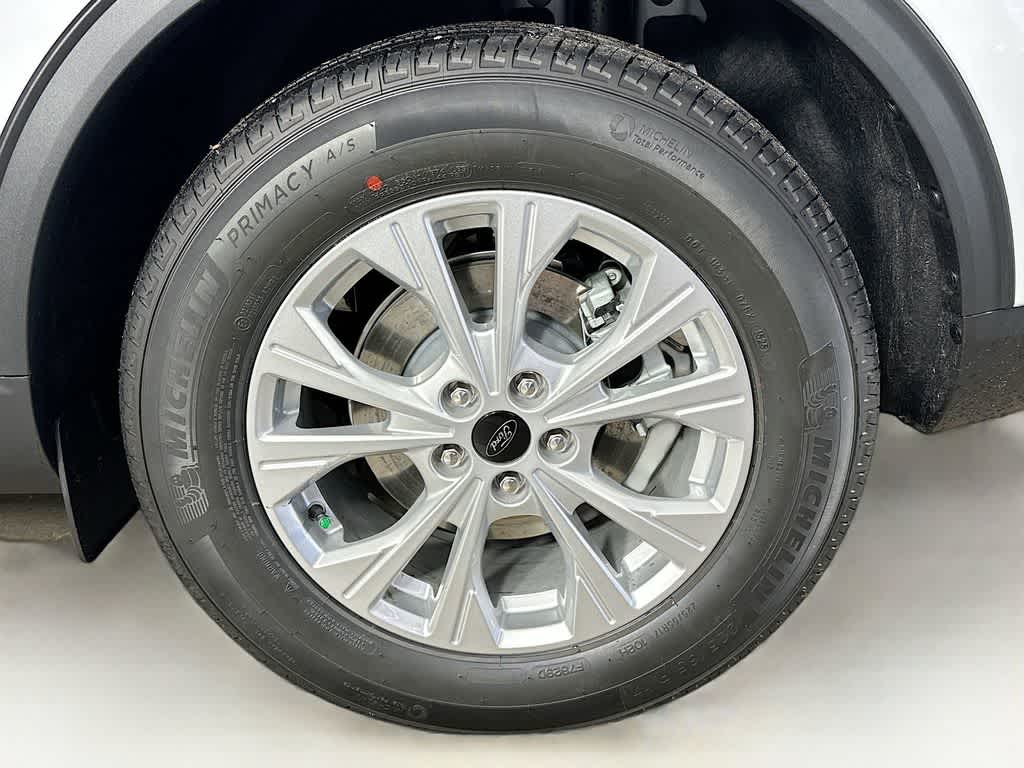 Thumbnail: 2025 Ford Escape - 8