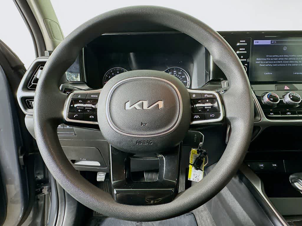 Thumbnail: 2023 Kia Sorento - 16