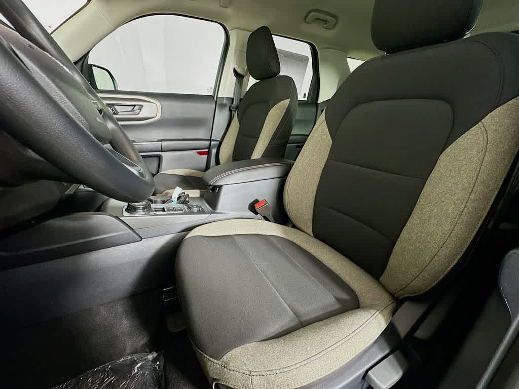 Thumbnail: 2025 Ford Bronco Sport - 12