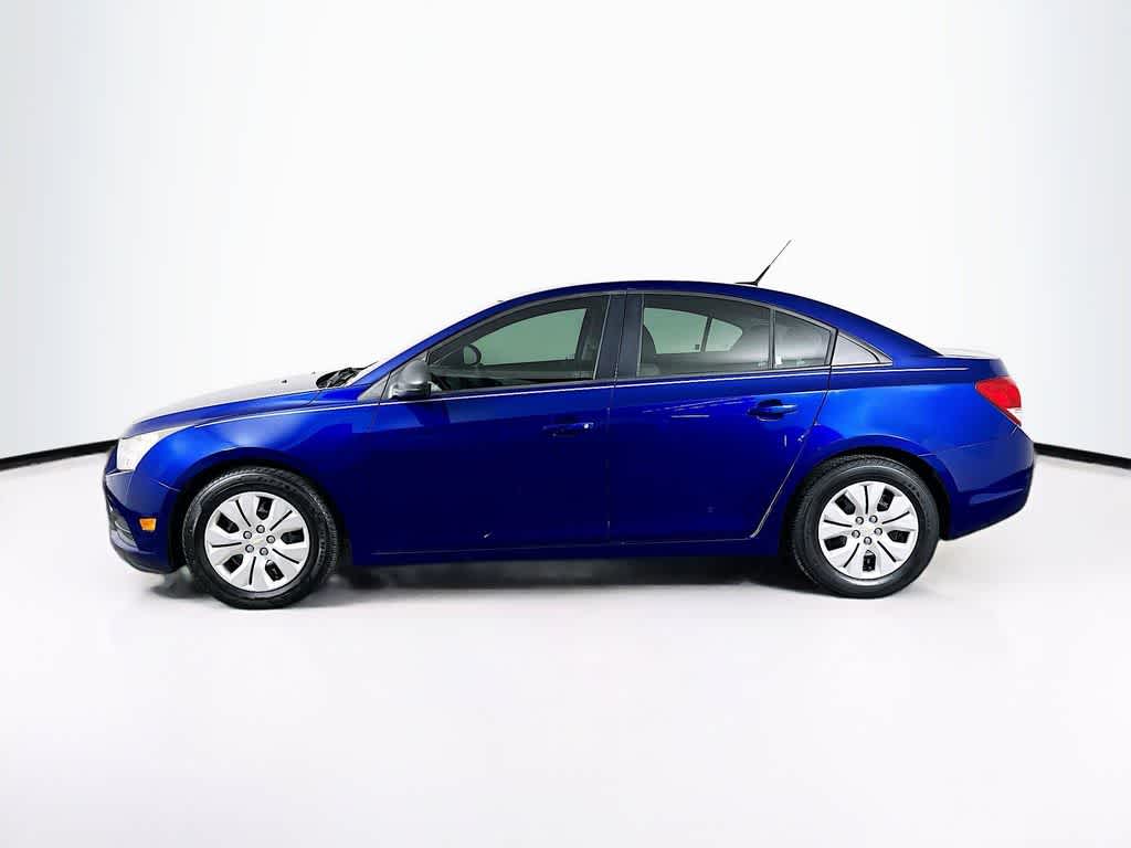 Thumbnail: 2013 Chevrolet Cruze - 3